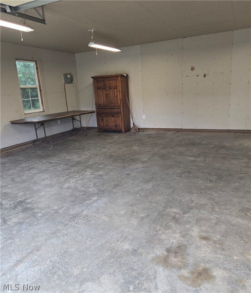 6077 Weaver Road Conneaut OH 44030