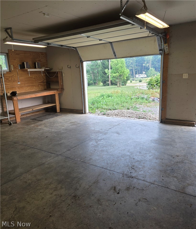 6077 Weaver Road Conneaut OH 44030