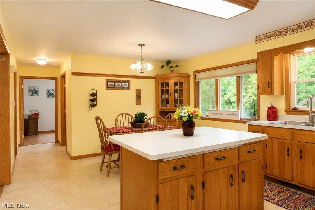6077 Weaver Road Conneaut OH 44030