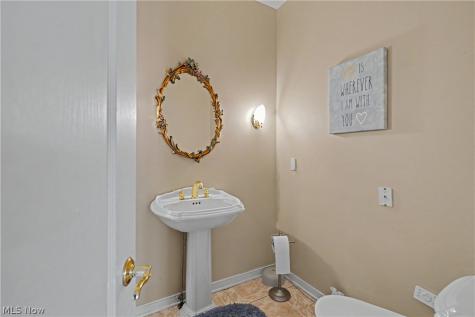 32282 Dakota Run Avon Lake OH 44012