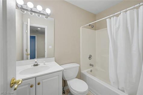 32282 Dakota Run Avon Lake OH 44012