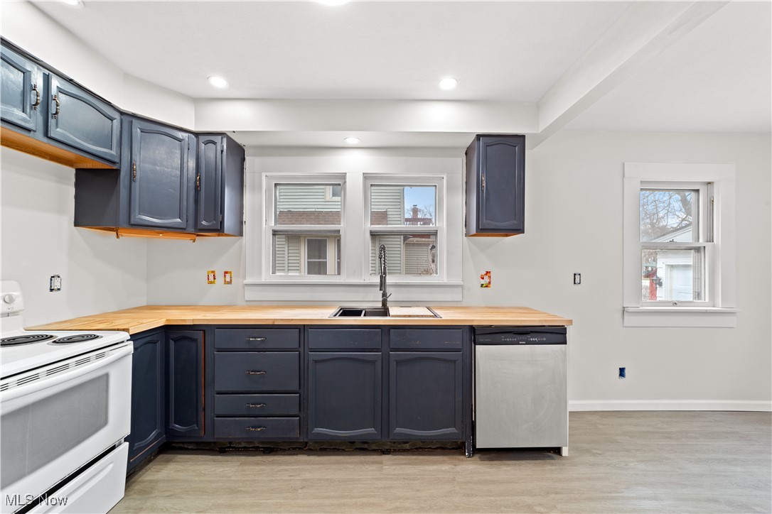 119 Waverly Place Lorain OH 44052