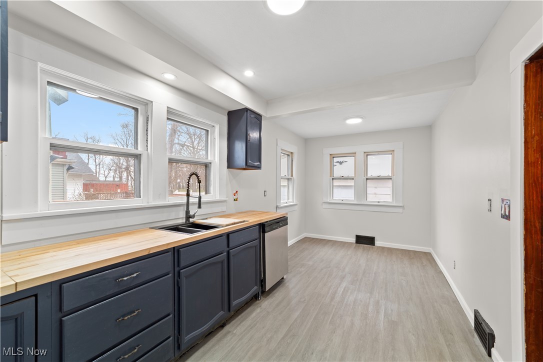 119 Waverly Place Lorain OH 44052