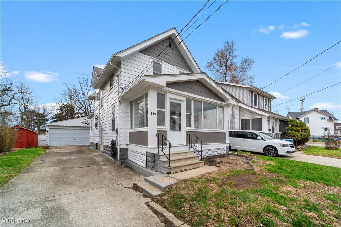 119 Waverly Place Lorain OH 44052