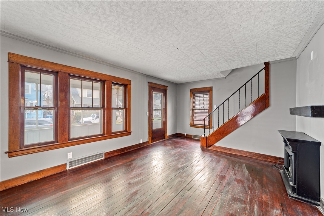 119 Waverly Place Lorain OH 44052