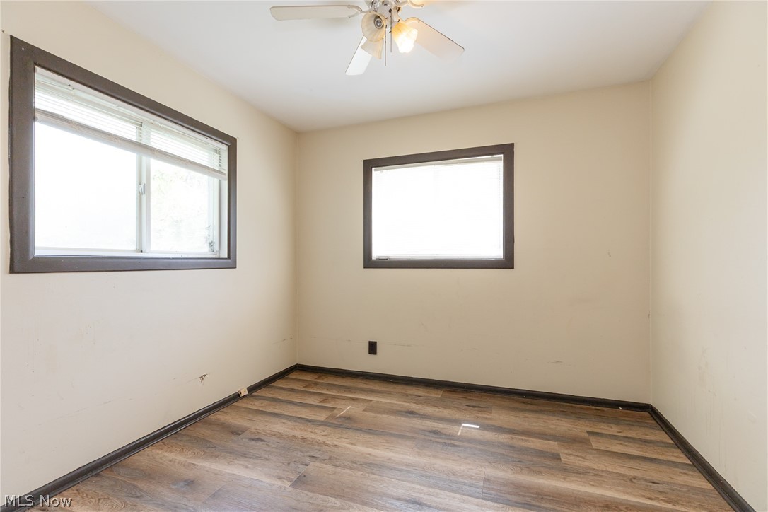 1687 Delia Avenue Akron OH 44320
