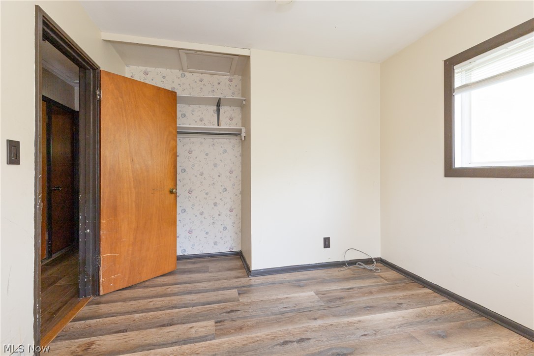 1687 Delia Avenue Akron OH 44320
