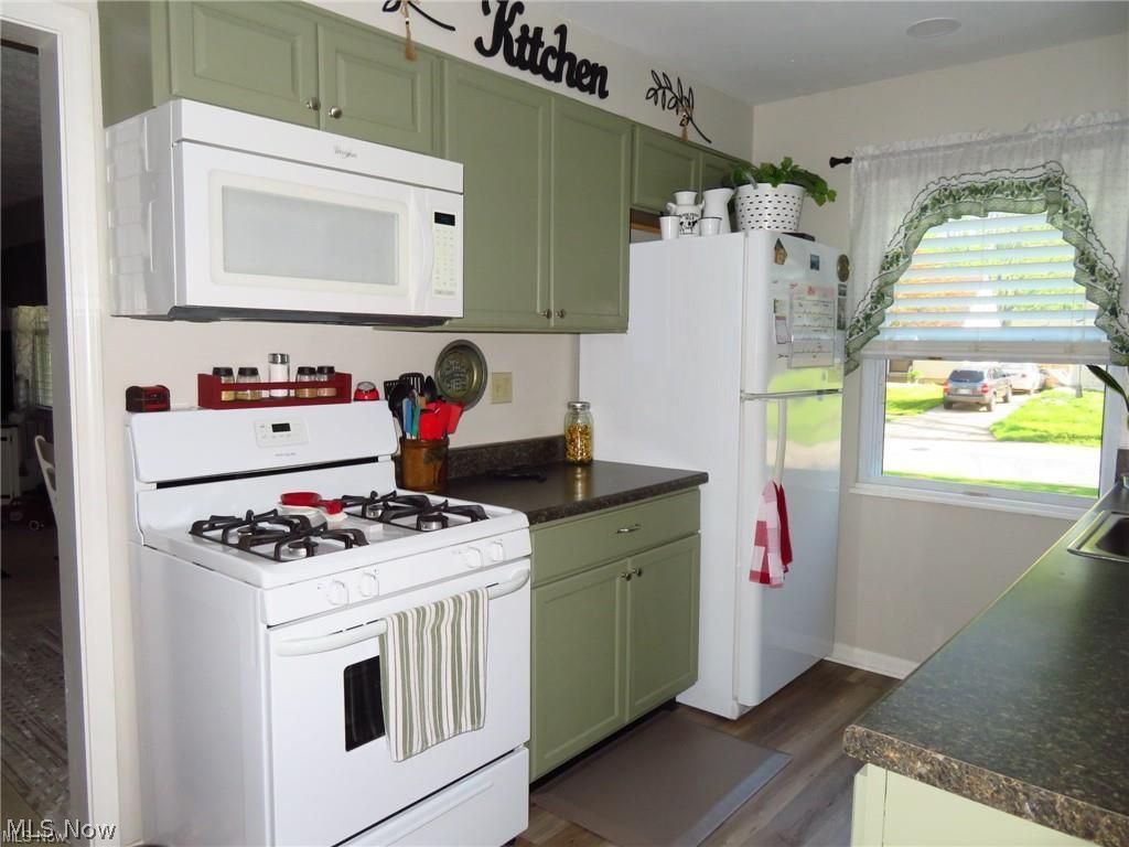 532 Princeton Avenue Elyria OH 44035