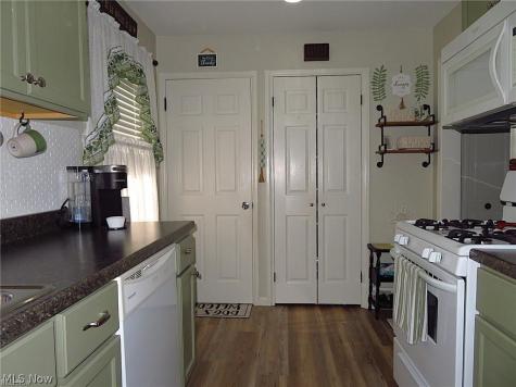 532 Princeton Avenue Elyria OH 44035