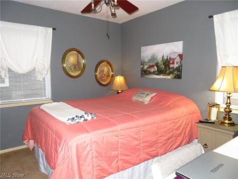 532 Princeton Avenue Elyria OH 44035