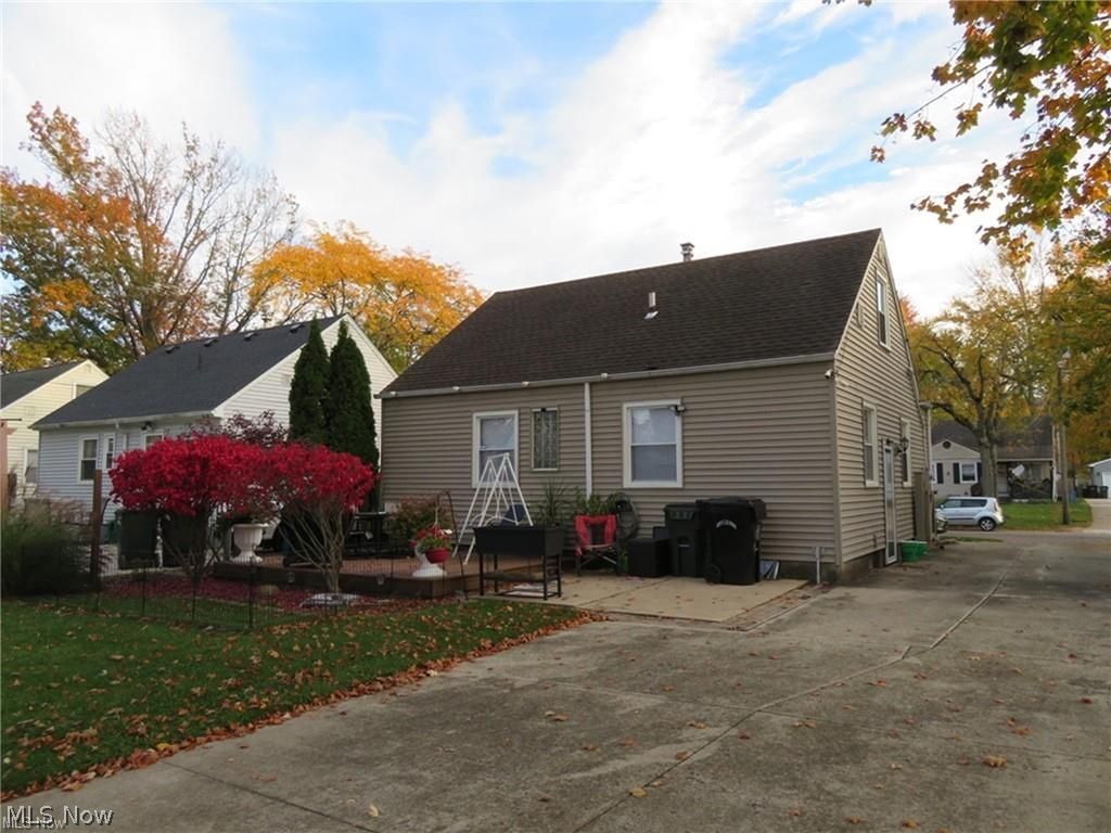 532 Princeton Avenue Elyria OH 44035
