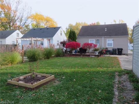 532 Princeton Avenue Elyria OH 44035