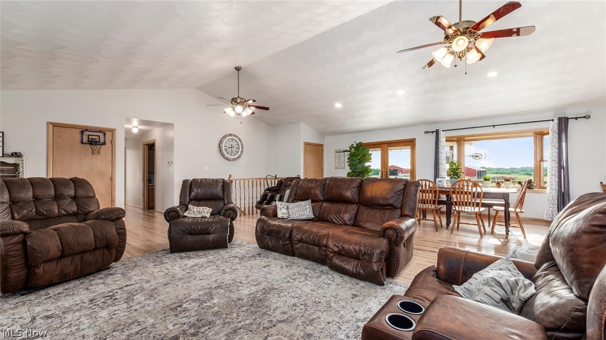 10550 Amish Ridge Road Mount Perry OH 43760