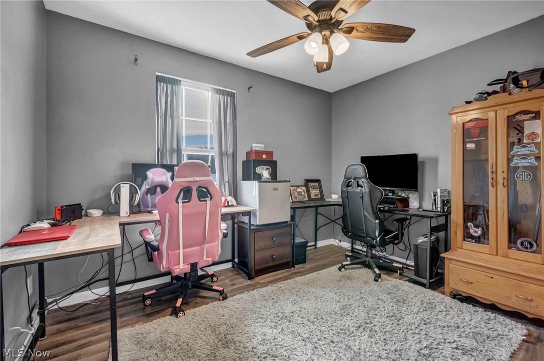 27 Kenilworth Avenue Painesville OH 44077