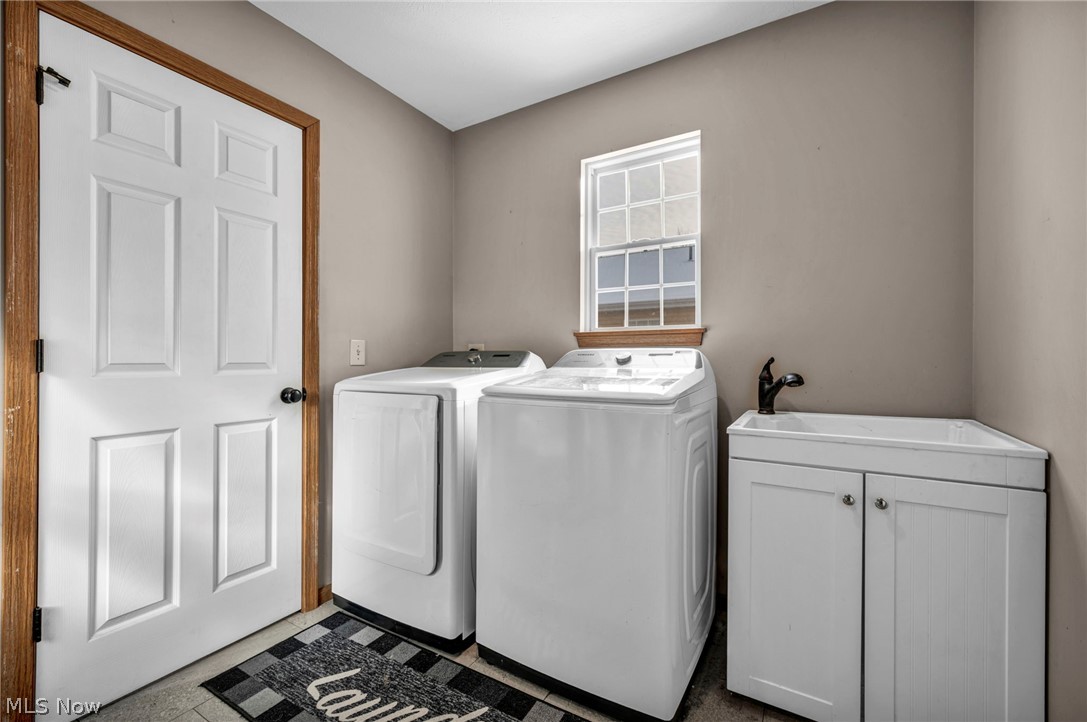27 Kenilworth Avenue Painesville OH 44077