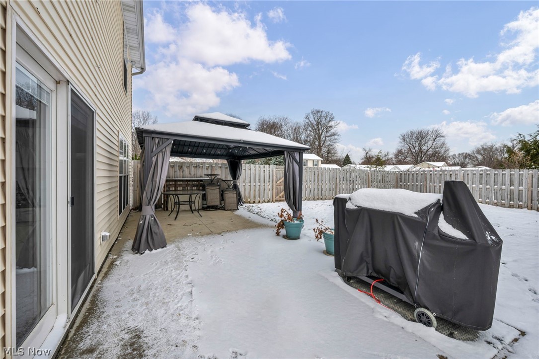 27 Kenilworth Avenue Painesville OH 44077