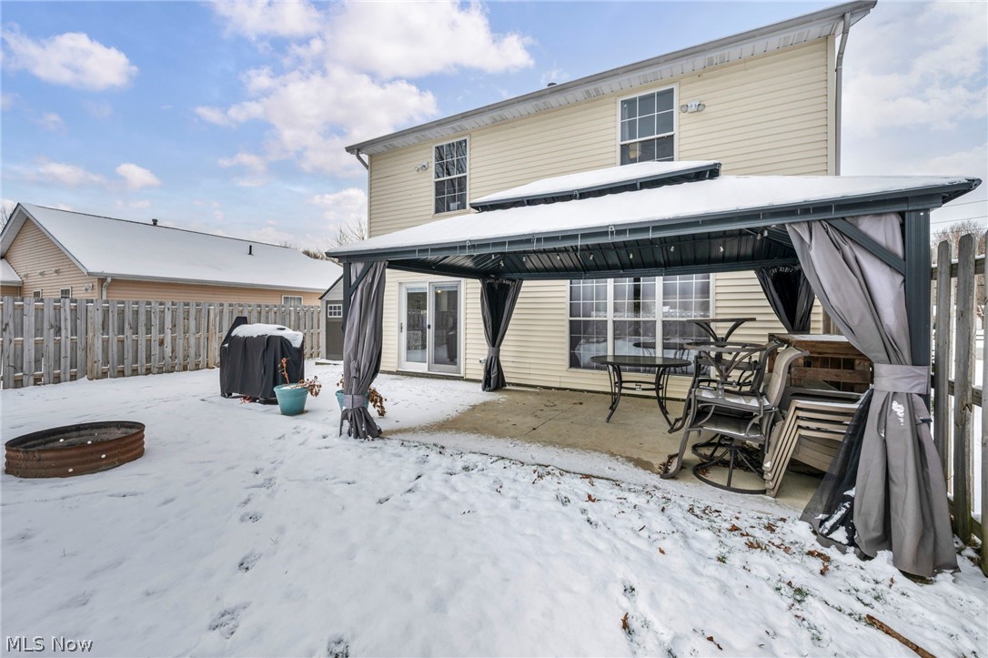 27 Kenilworth Avenue Painesville OH 44077