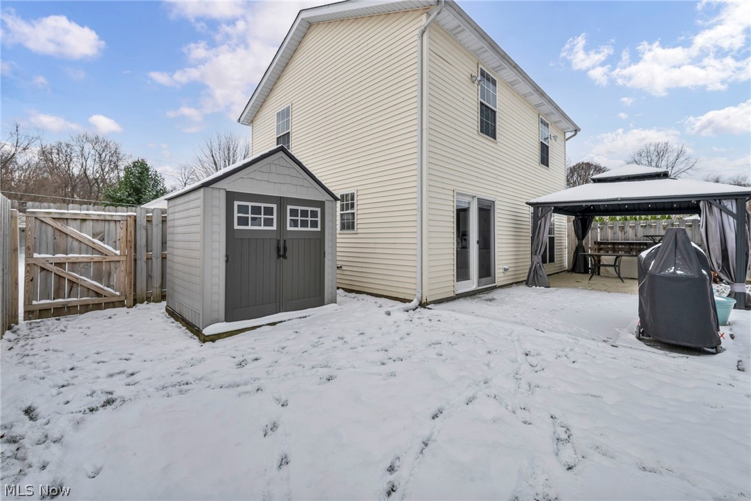 27 Kenilworth Avenue Painesville OH 44077