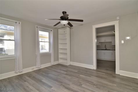 2061 W 33rd Street Cleveland OH 44113