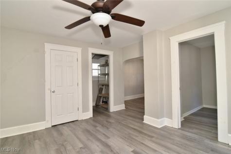 2061 W 33rd Street Cleveland OH 44113