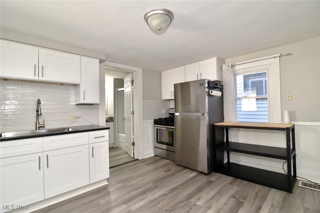 2061 W 33rd Street Cleveland OH 44113