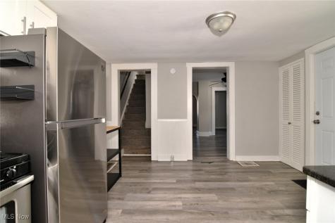 2061 W 33rd Street Cleveland OH 44113