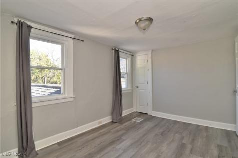 2061 W 33rd Street Cleveland OH 44113