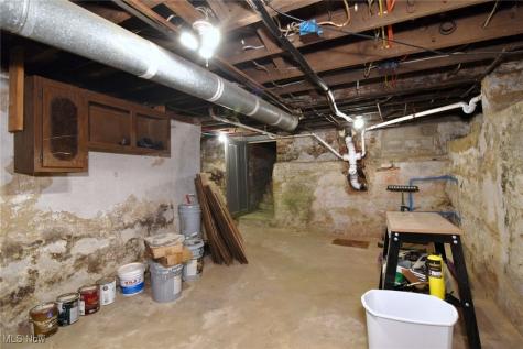 2061 W 33rd Street Cleveland OH 44113