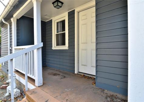 2061 W 33rd Street Cleveland OH 44113