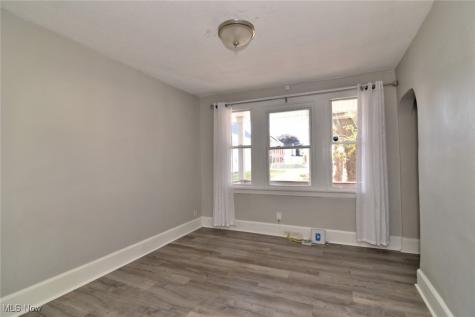 2061 W 33rd Street Cleveland OH 44113