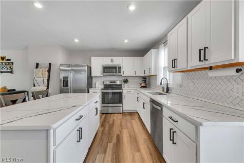 180 Wild Flower Drive Elyria OH 44035