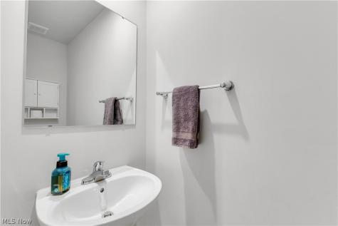 180 Wild Flower Drive Elyria OH 44035
