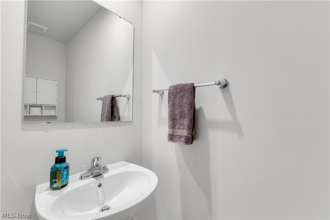 180 Wild Flower Drive Elyria OH 44035