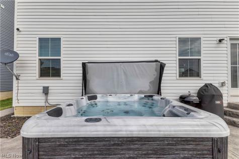 180 Wild Flower Drive Elyria OH 44035