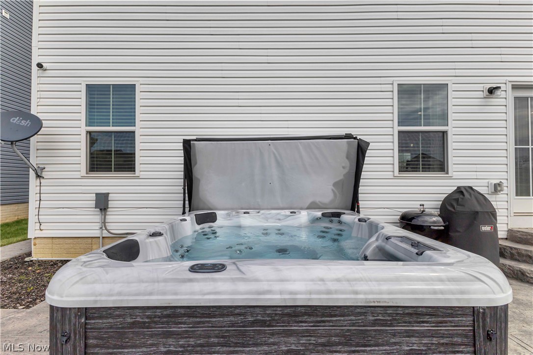 180 Wild Flower Drive Elyria OH 44035