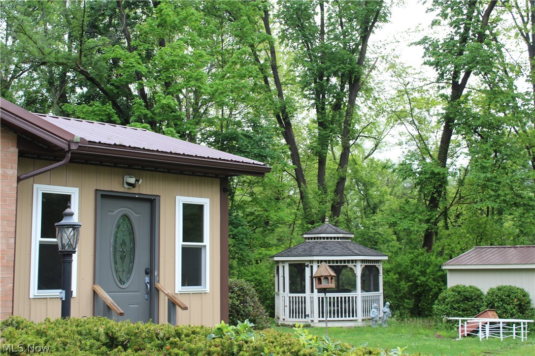 4110 Paris Avenue SE Minerva OH 44657