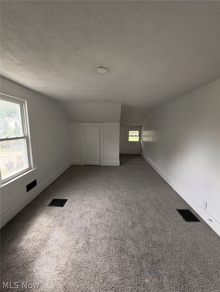 908 Palmyra Road SW Warren OH 44485