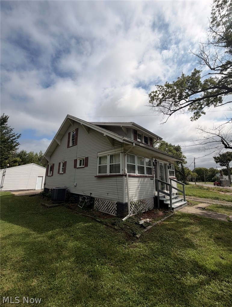908 Palmyra Road SW Warren OH 44485
