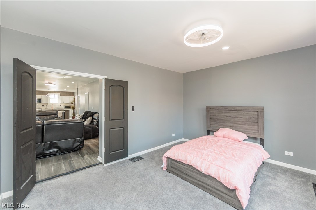 5811 Madison Avenue Cleveland OH 44102