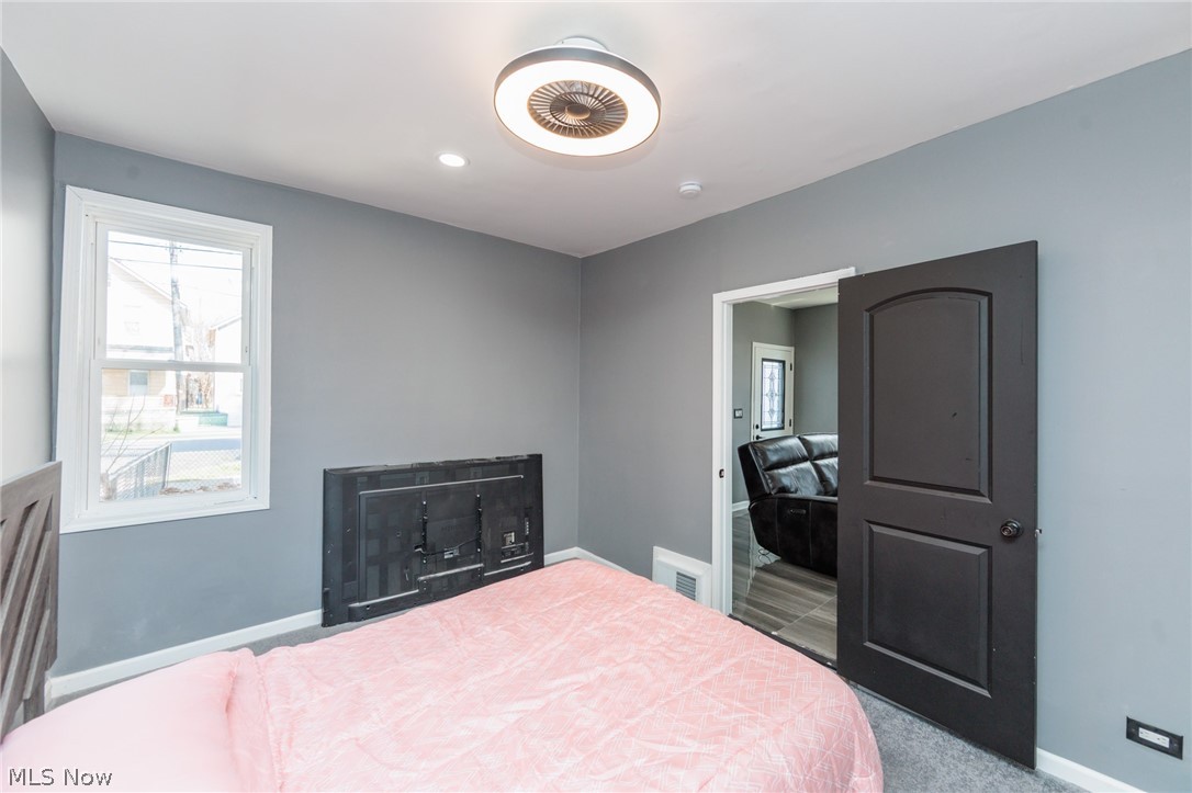 5811 Madison Avenue Cleveland OH 44102