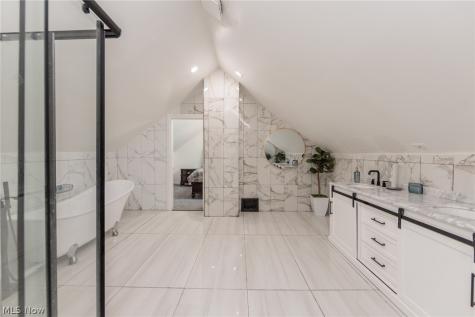 5811 Madison Avenue Cleveland OH 44102