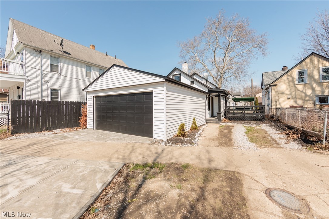 5811 Madison Avenue Cleveland OH 44102