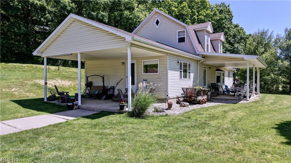 7736 Fort Laurens Road NW Strasburg OH 44680