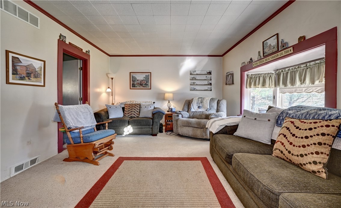 7736 Fort Laurens Road NW Strasburg OH 44680