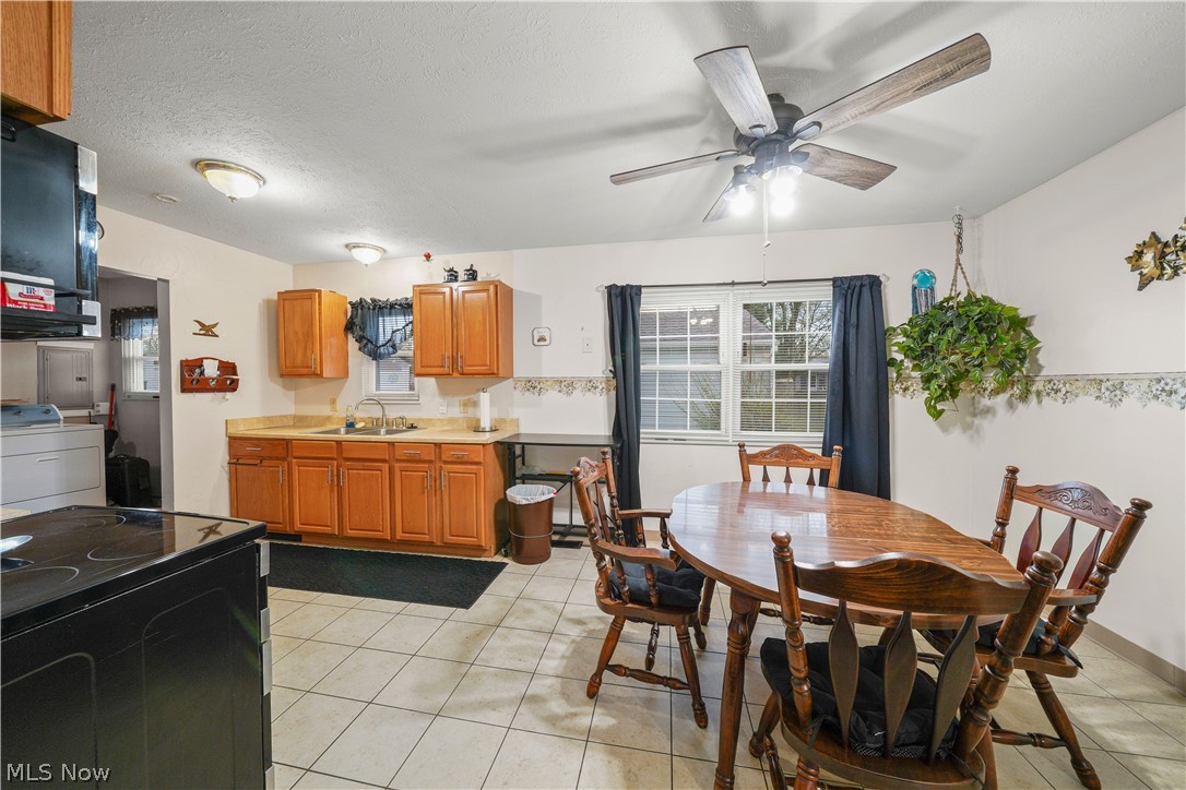 9841 Green Drive Windham OH 44288