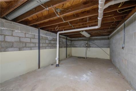 201 N Woodhill Drive Amherst OH 44001