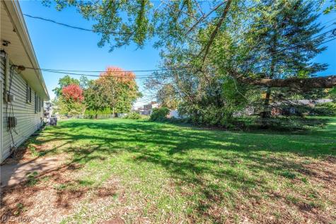 201 N Woodhill Drive Amherst OH 44001