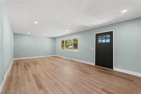 201 N Woodhill Drive Amherst OH 44001