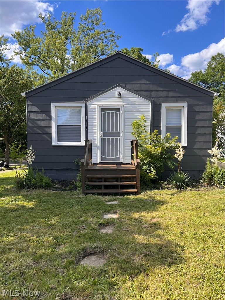 1093 Joy Avenue Akron OH 44306