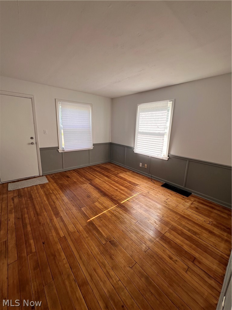 1093 Joy Avenue Akron OH 44306